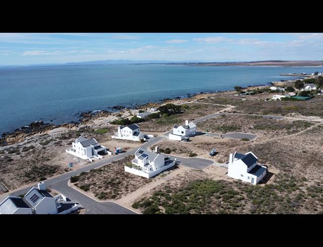 288M² VACANT LAND FOR SALE IN ST HELENA VIEWS